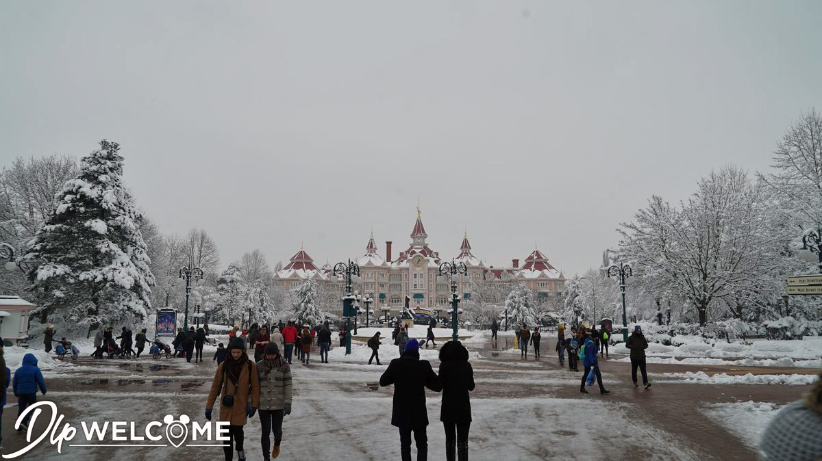 , Disneyland Paris Under a Magical Blanket of Snow