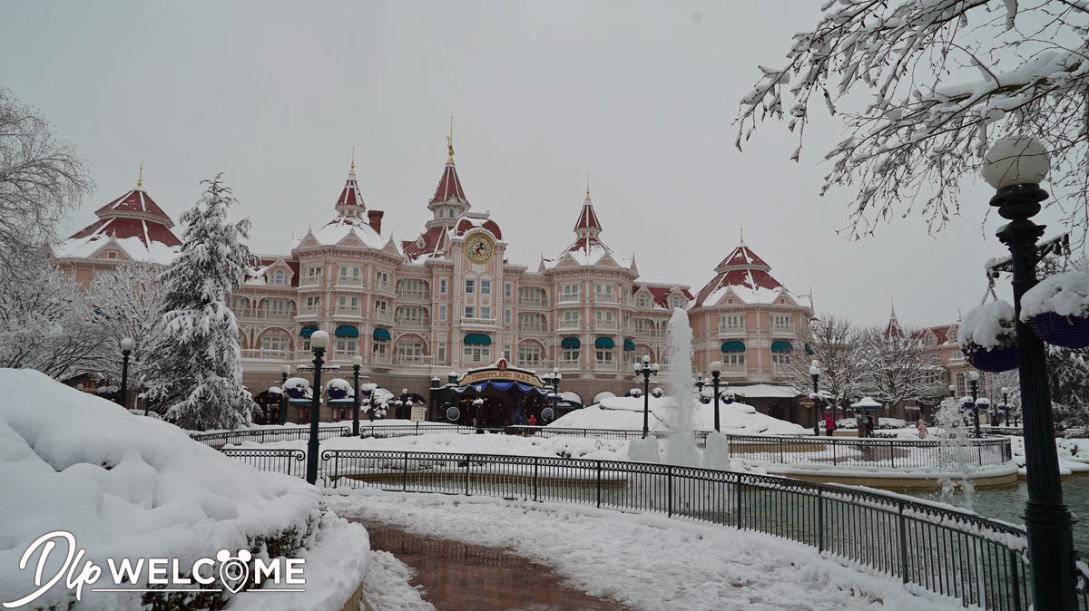 , Disneyland Paris Under a Magical Blanket of Snow