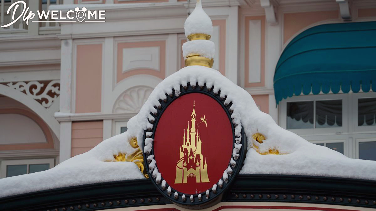 , Disneyland Paris Under a Magical Blanket of Snow