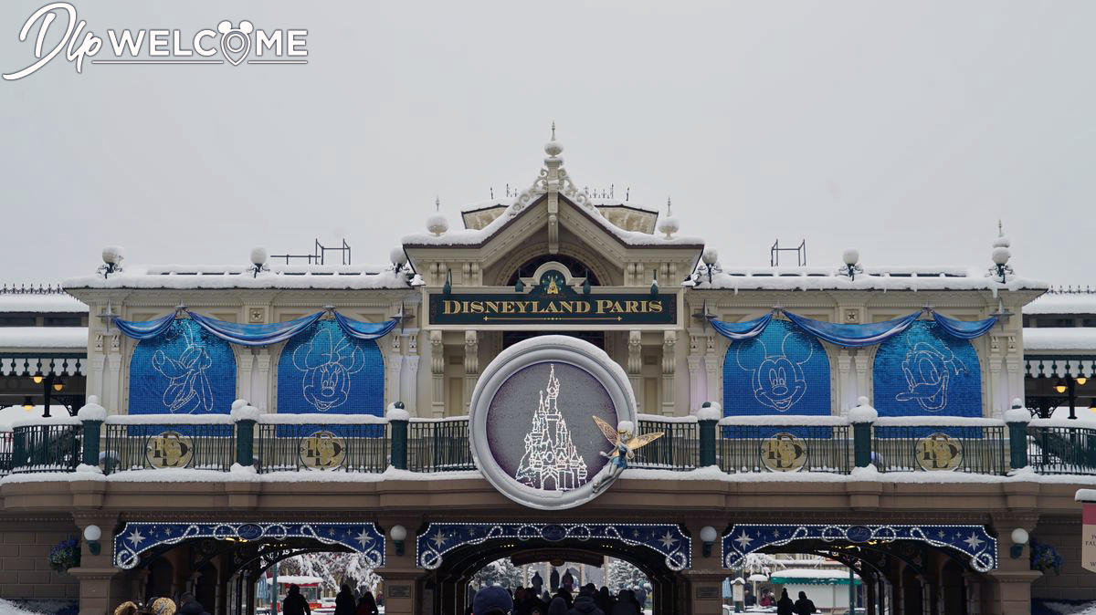 , Disneyland Paris Under a Magical Blanket of Snow