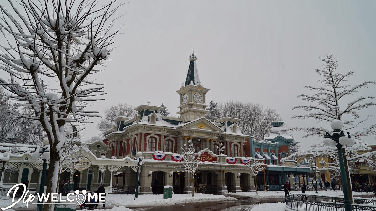 , Disneyland Paris Under a Magical Blanket of Snow