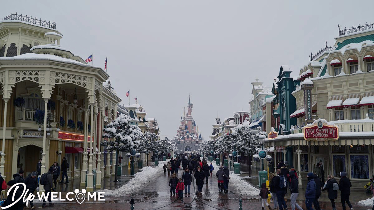 , Disneyland Paris Under a Magical Blanket of Snow