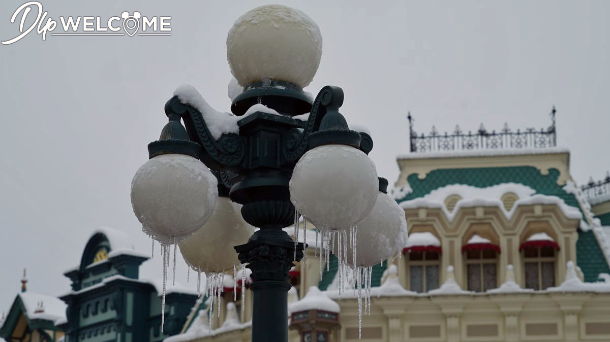 , Disneyland Paris Under a Magical Blanket of Snow