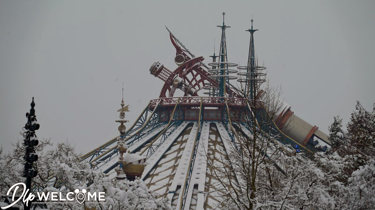 , Disneyland Paris Under a Magical Blanket of Snow