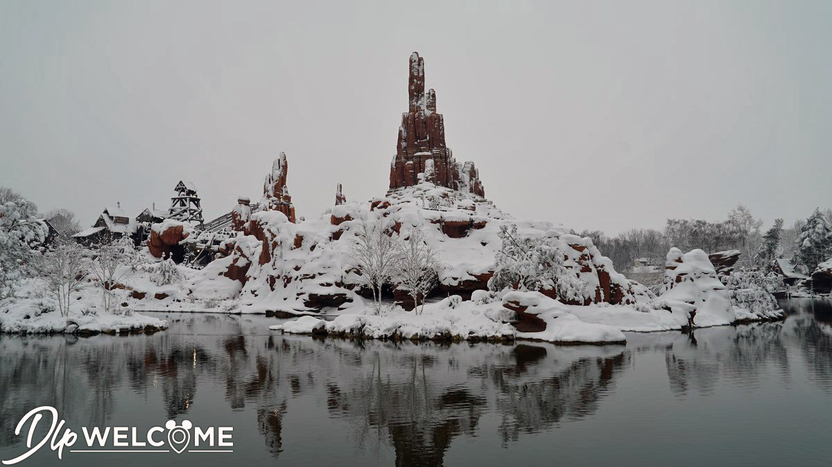 , Disneyland Paris Under a Magical Blanket of Snow