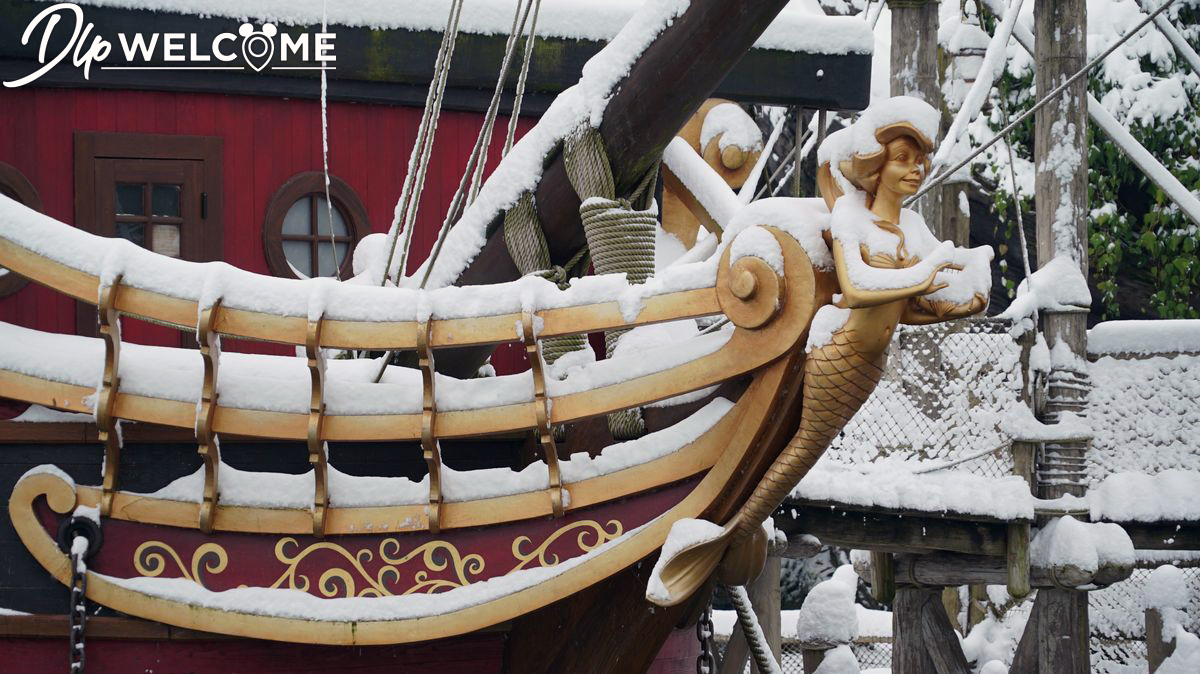 , Disneyland Paris Under a Magical Blanket of Snow