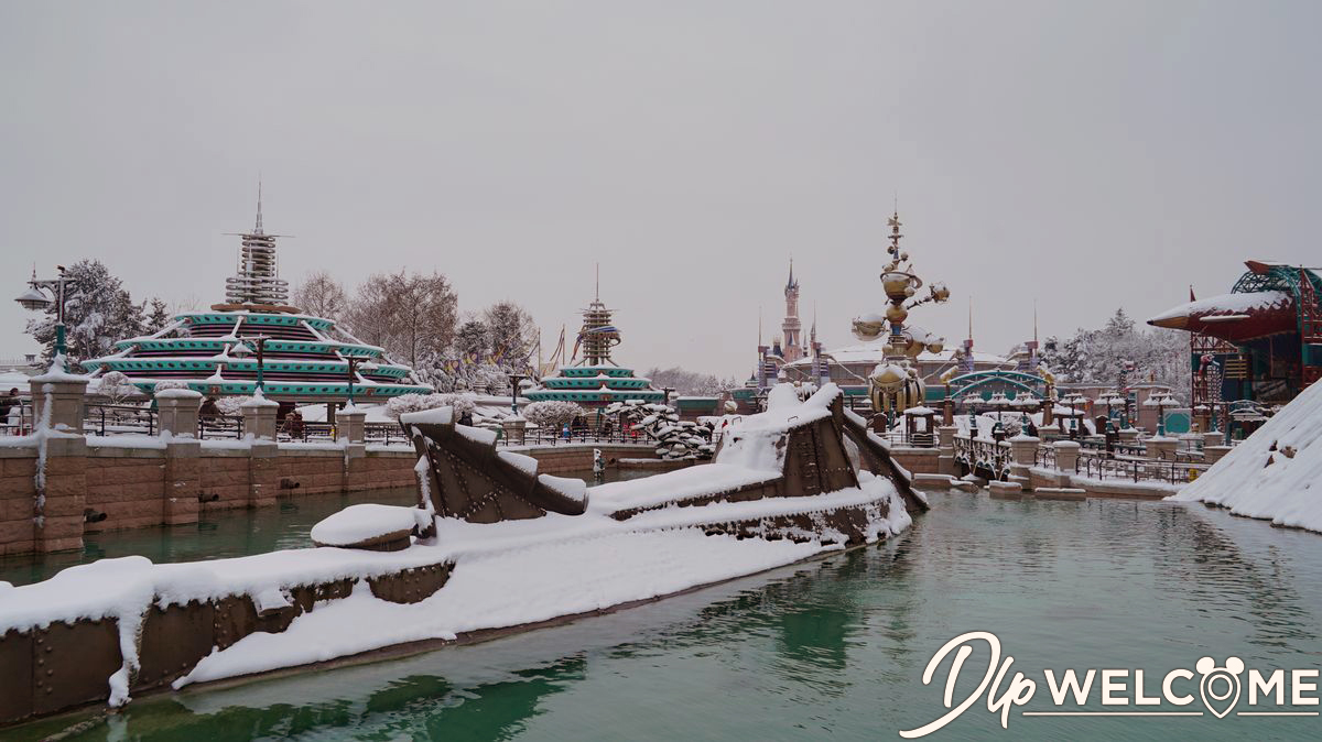 , Disneyland Paris Under a Magical Blanket of Snow