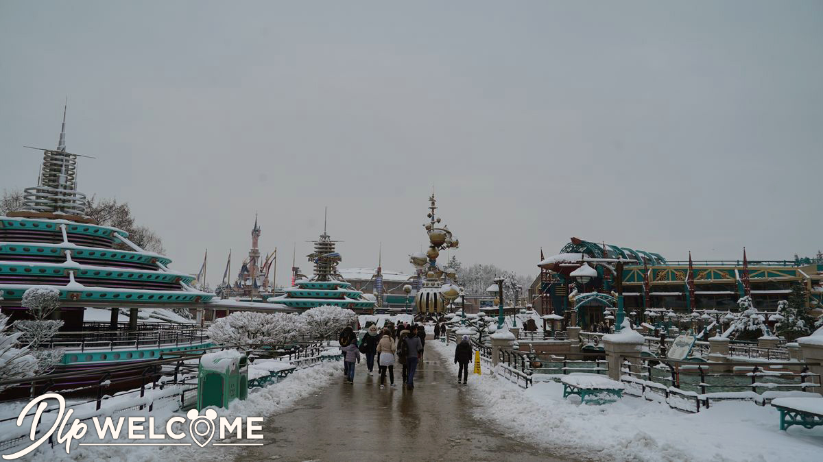 , Disneyland Paris Under a Magical Blanket of Snow