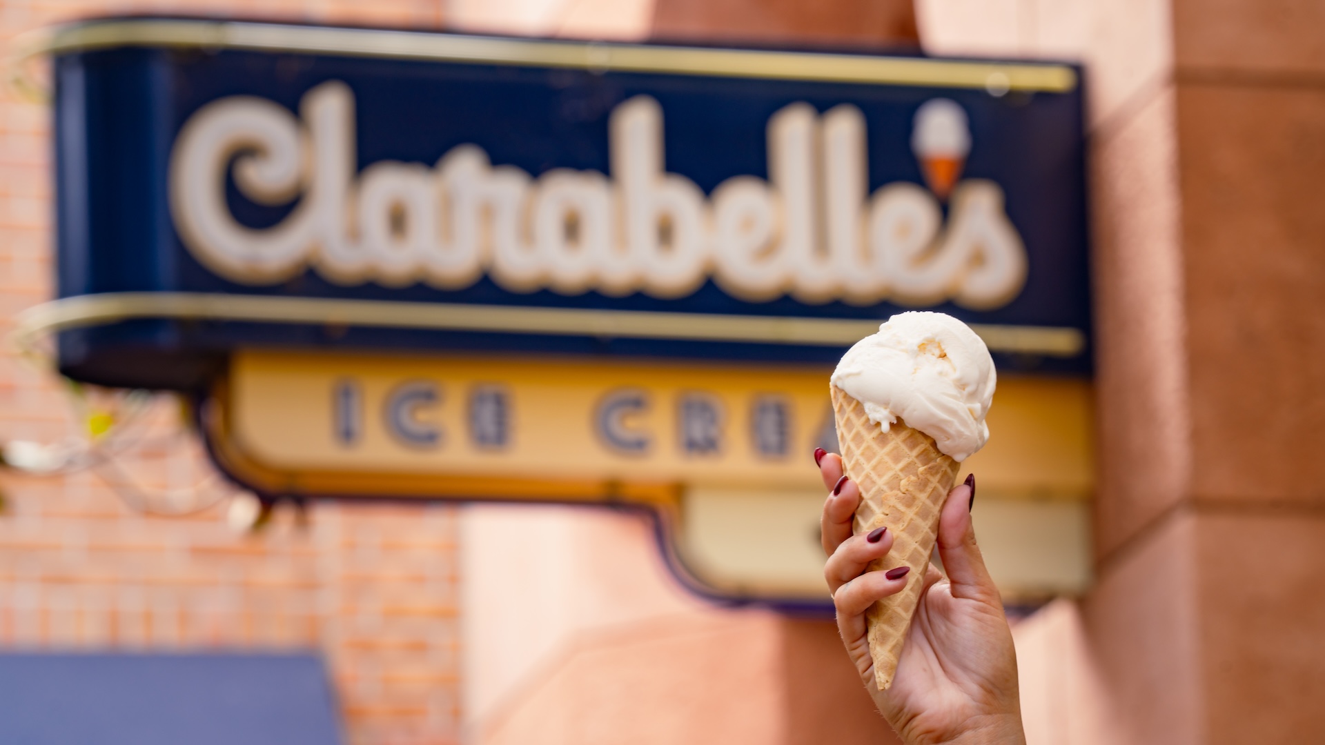Disneyland Summer Cold Treats Clarabelle's Ice Cream