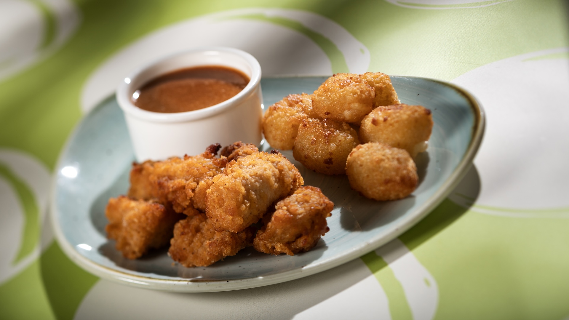 Walt Disney World Food and Beverage Cool Kids Summer Chicken Goof-ups