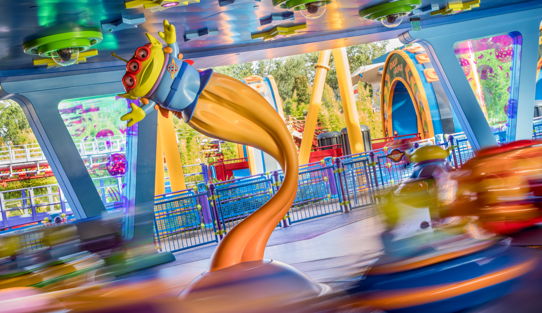 Toy Story Land Alien Swirling Saucers