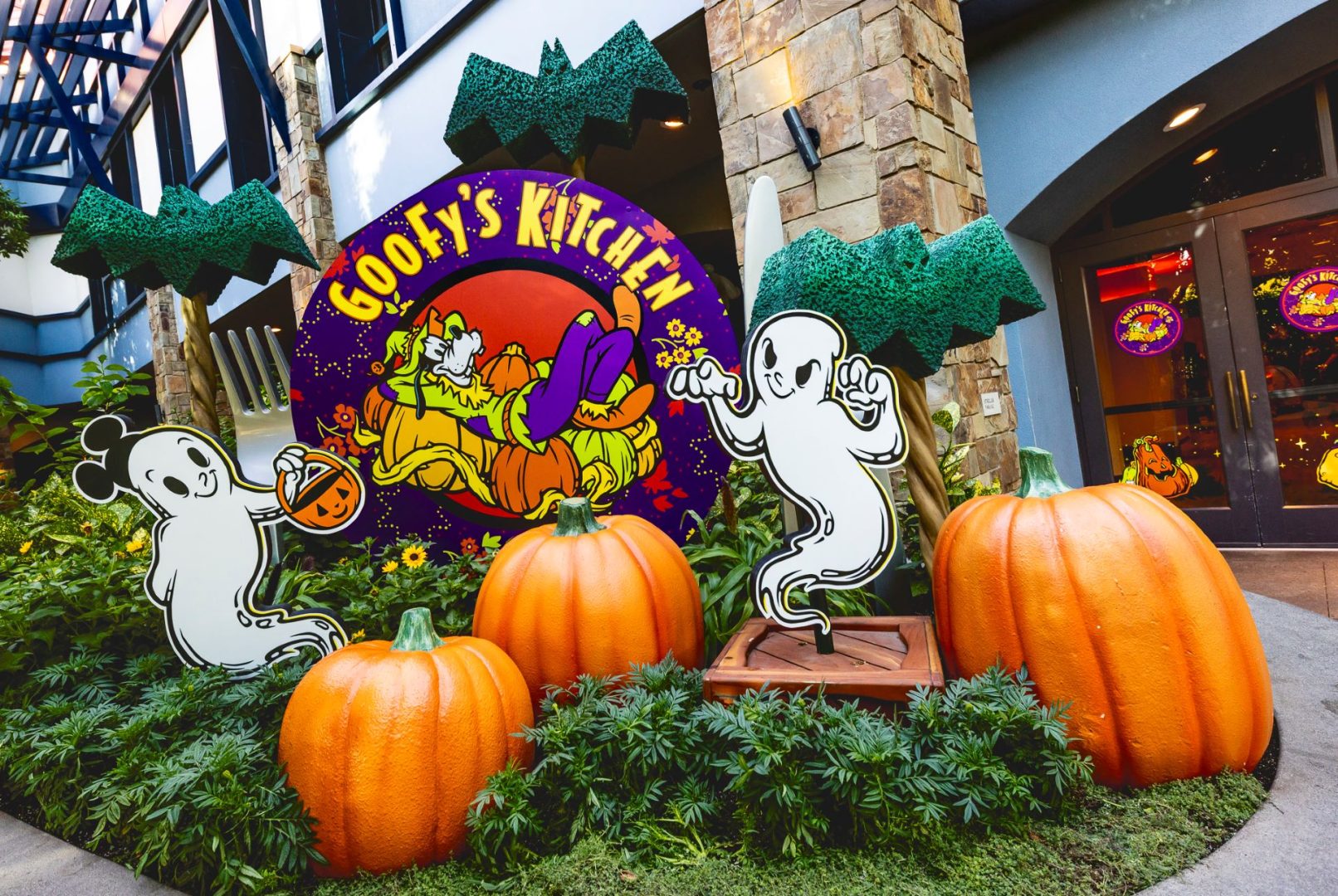 Goofy's Kitchen Halloween 2026