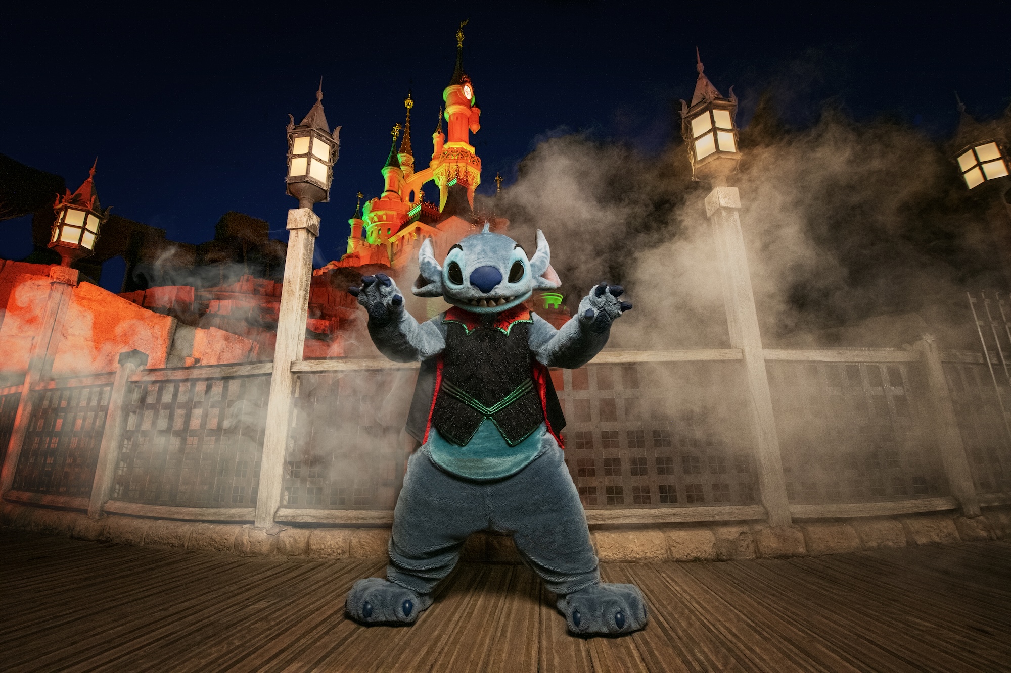 Le spot photo mordant de Stitch