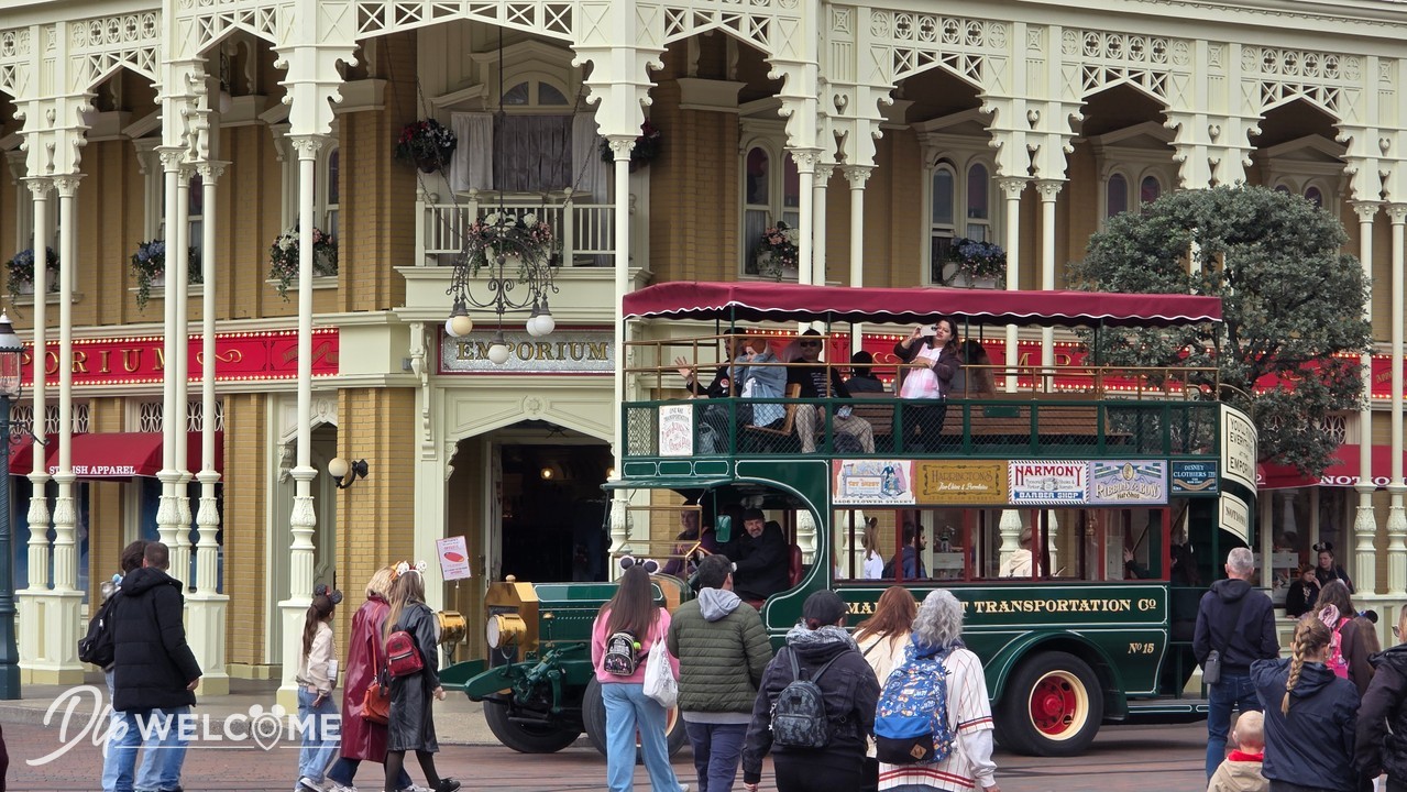Main Street's Historic Omnibus Makes a Grand Return to Disneyland Paris!