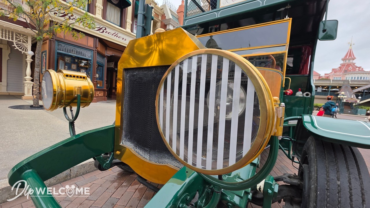 Main Street's Historic Omnibus Makes a Grand Return to Disneyland Paris!
